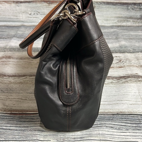 Coach Black & Brown Shoulder Handbag Features textured design & dual-tone straps - Picture 5 of 15